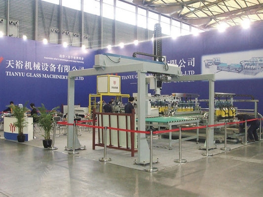 الصين زجاج تحميل الجهاز مع محرك سيرفو للحصول على خط تجهيز الزجاج المسطح التلقائي المزود